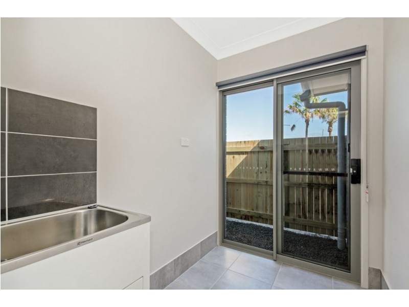 4 Turquoise Place, Caloundra West QLD 4551
