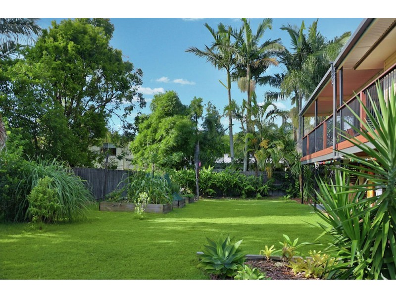 17 Hankinson Street, Golden Beach QLD 4551