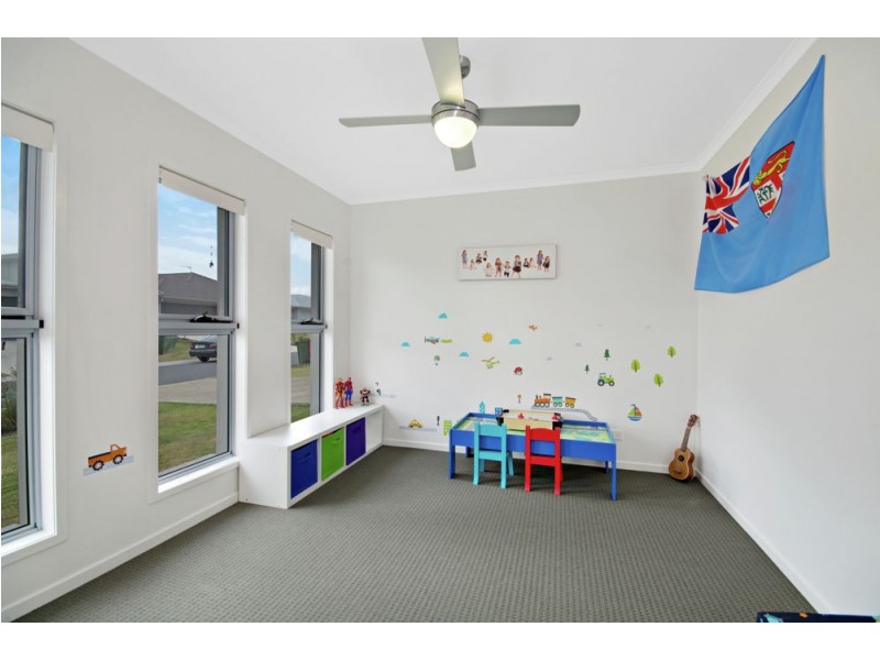 23 Ochre Crescent, Caloundra West QLD 4551