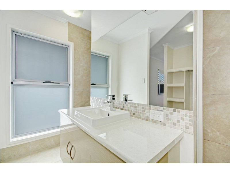 23 Ochre Crescent, Caloundra West QLD 4551
