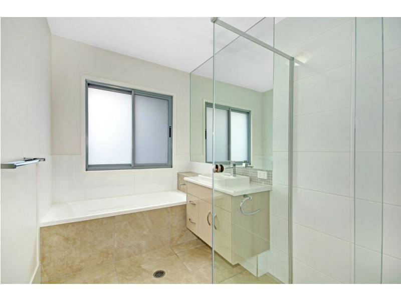 23 Ochre Crescent, Caloundra West QLD 4551