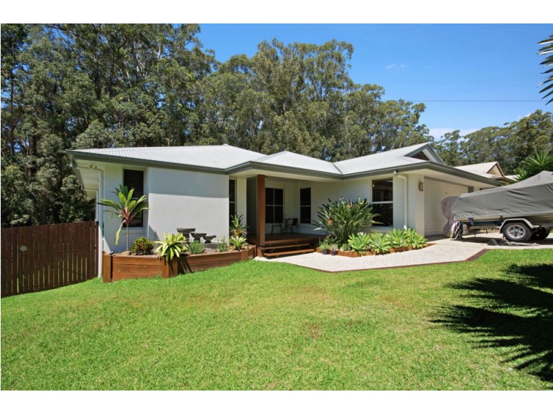 19 Yellow Cedar Place, Palmwoods QLD 4555