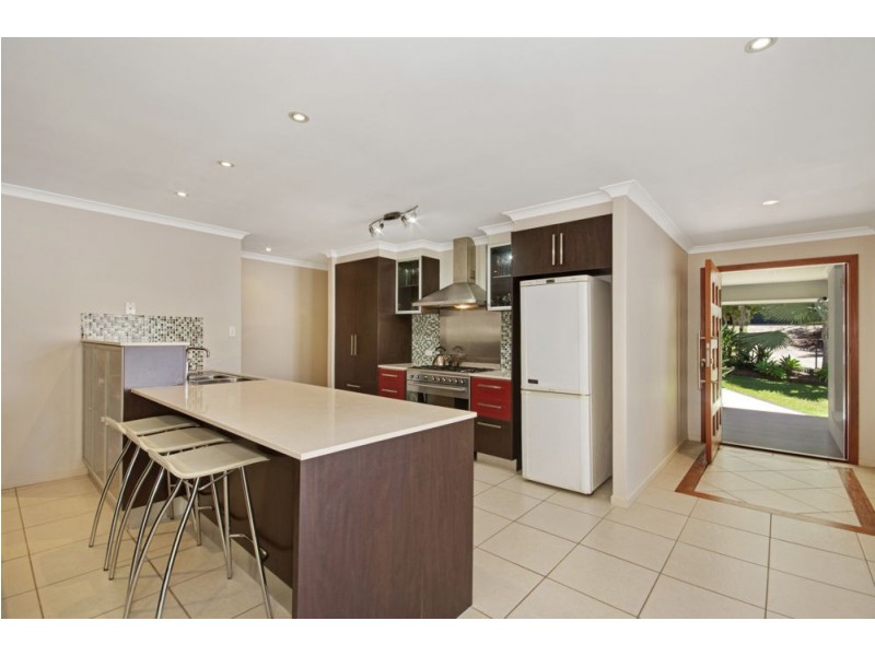 19 Yellow Cedar Place, Palmwoods QLD 4555