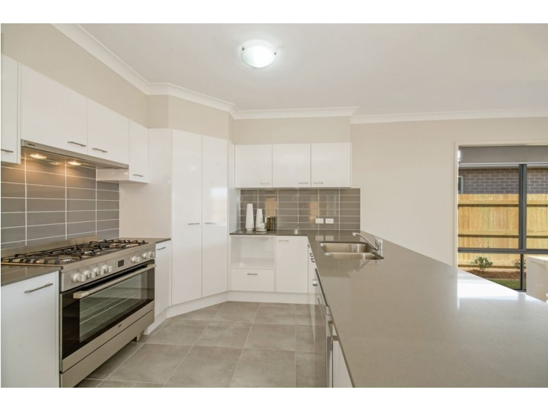 14 Turquoise Place, Caloundra West QLD 4551
