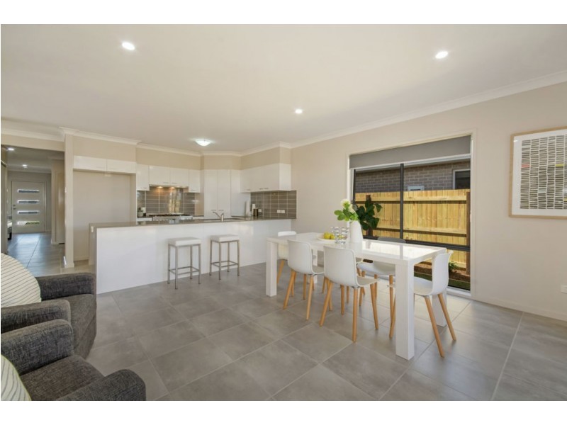 14 Turquoise Place, Caloundra West QLD 4551