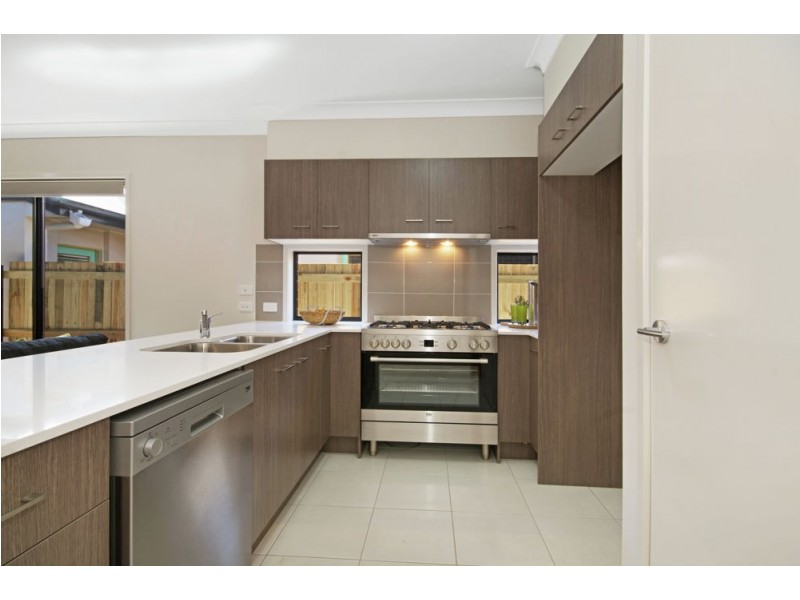 16 Turquoise Place, Caloundra West QLD 4551