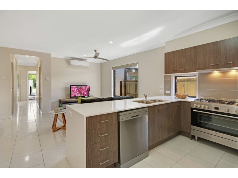 16 Turquoise Place, Caloundra West QLD 4551