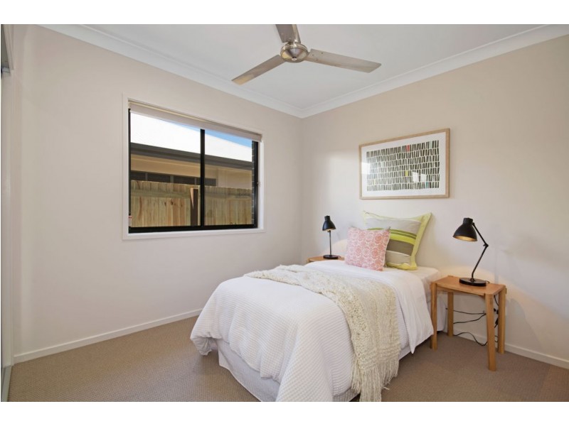 16 Turquoise Place, Caloundra West QLD 4551