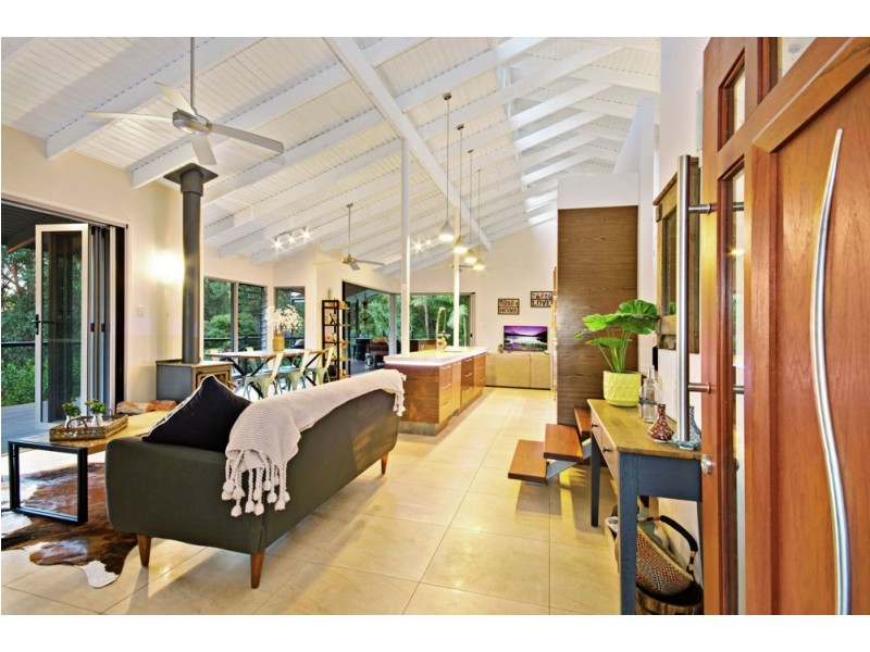 12 Merval Court, Mons QLD 4556