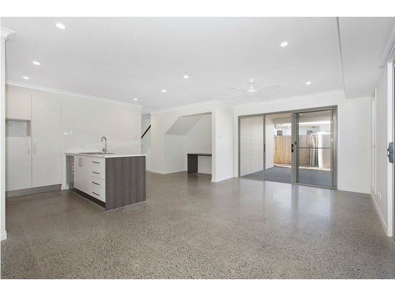 5 Coral Crescent, Caloundra West QLD 4551