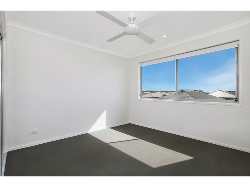 5 Coral Crescent, Caloundra West QLD 4551