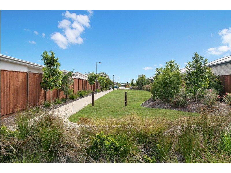 5 Coral Crescent, Caloundra West QLD 4551