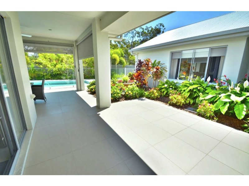 2 Creek View Place, Pelican Waters QLD 4551