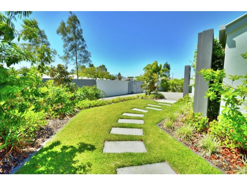 2 Creek View Place, Pelican Waters QLD 4551