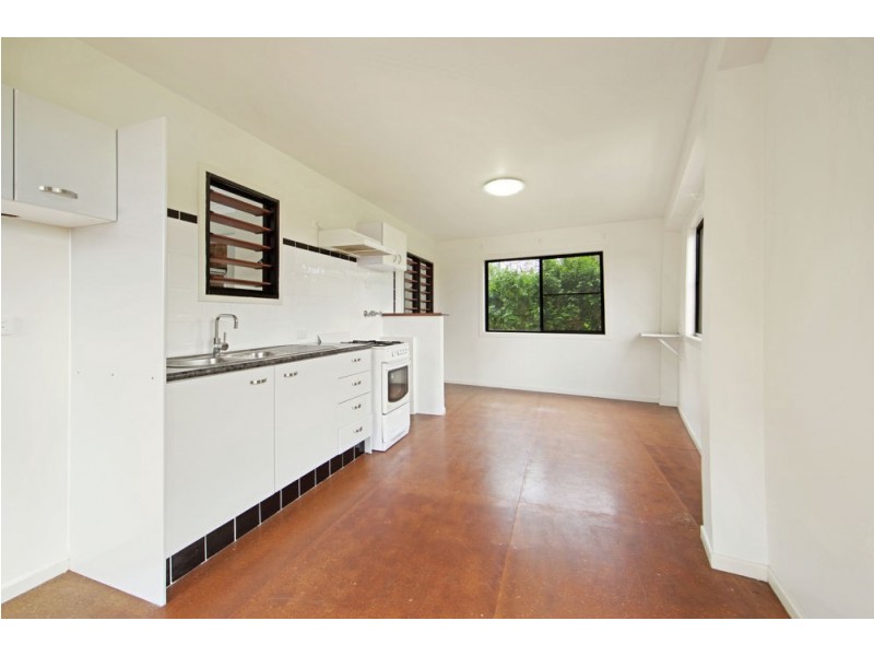 6 Regent Street, Caloundra QLD 4551