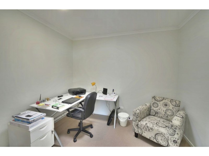 2 Creek View Place, Pelican Waters QLD 4551