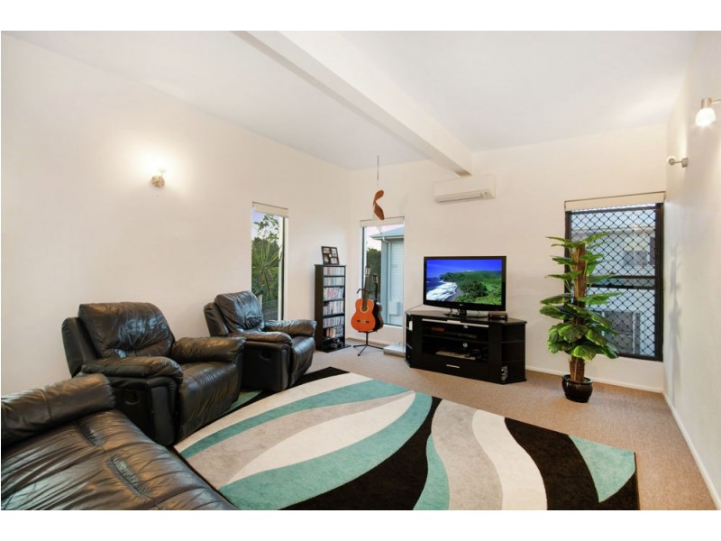 74 Countryview Street, Woombye QLD 4559