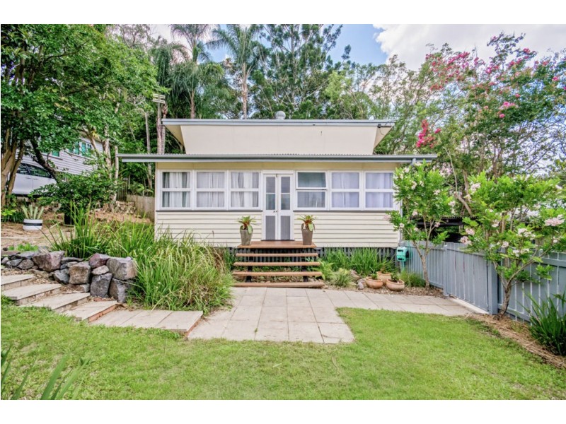 32 Blackall Terrace, Nambour QLD 4560