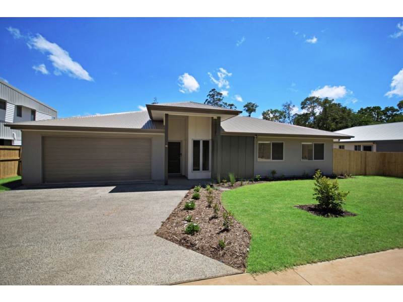25 Davey Drive, Woombye QLD 4559