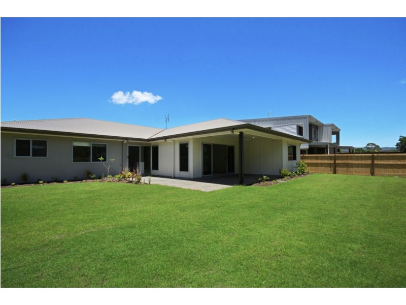 25 Davey Drive, Woombye QLD 4559