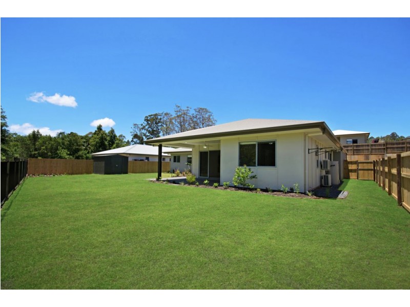 25 Davey Drive, Woombye QLD 4559