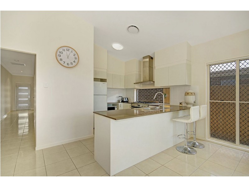 32 Apple Crescent, Caloundra West QLD 4551