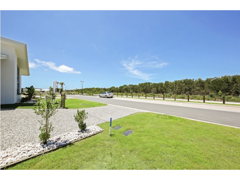 3 Violet Street, Caloundra West QLD 4551