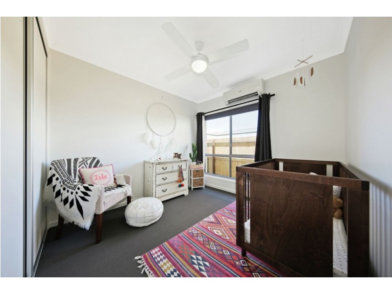 3 Violet Street, Caloundra West QLD 4551