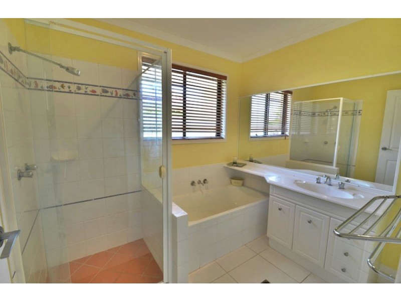 10 Holmes Street, Currimundi QLD 4551