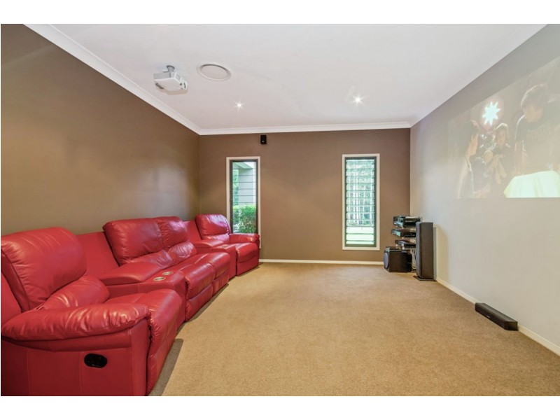 84 Glenfinnan Court, Forest Glen QLD 4556