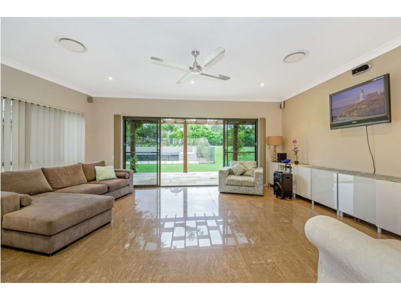 84 Glenfinnan Court, Forest Glen QLD 4556