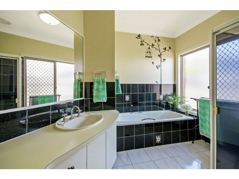 10 Dune Vista Drive, Bokarina QLD 4575