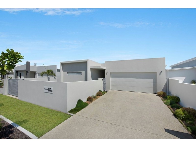 13 The Passage, Pelican Waters QLD 4551
