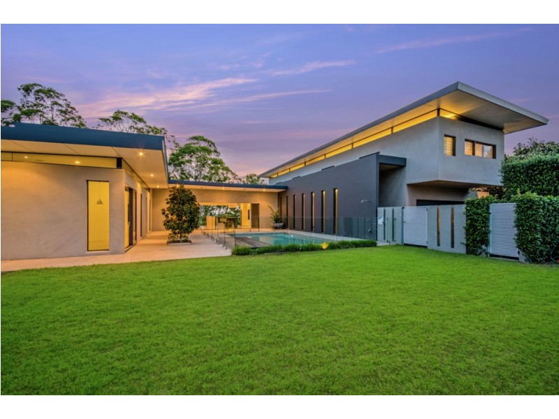 18 Mountain Top Court, Mons QLD 4556