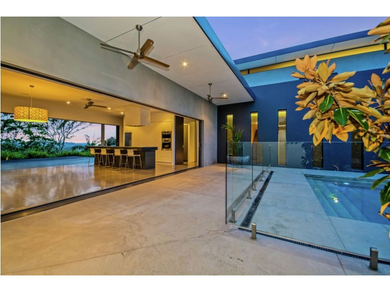 18 Mountain Top Court, Mons QLD 4556