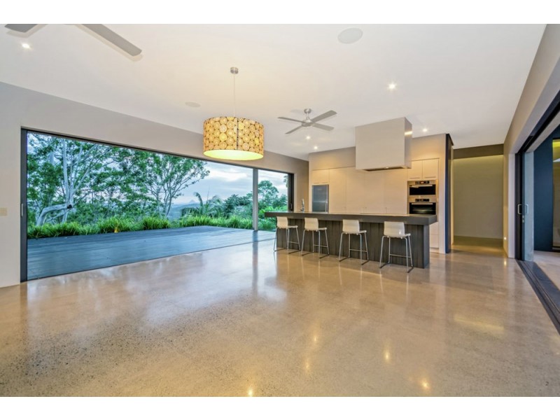 18 Mountain Top Court, Mons QLD 4556