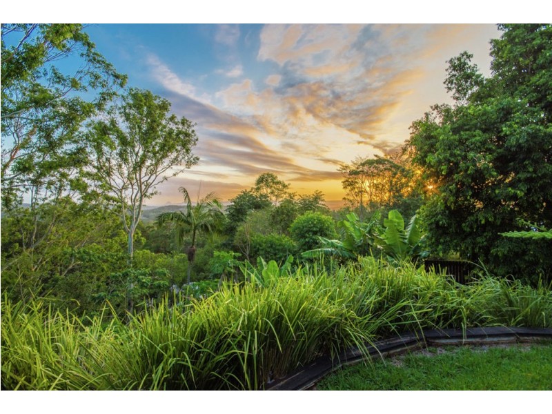 18 Mountain Top Court, Mons QLD 4556