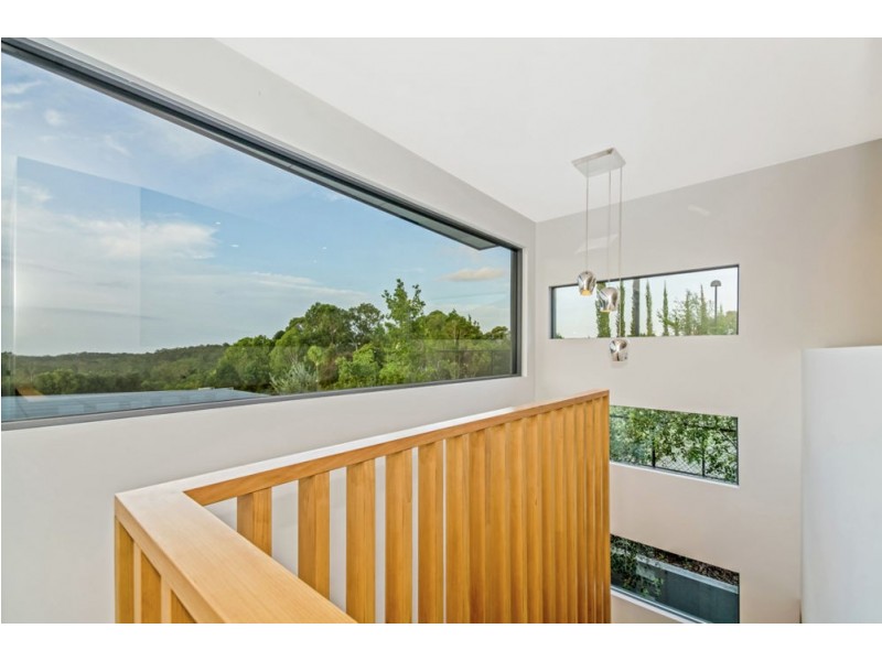 18 Mountain Top Court, Mons QLD 4556