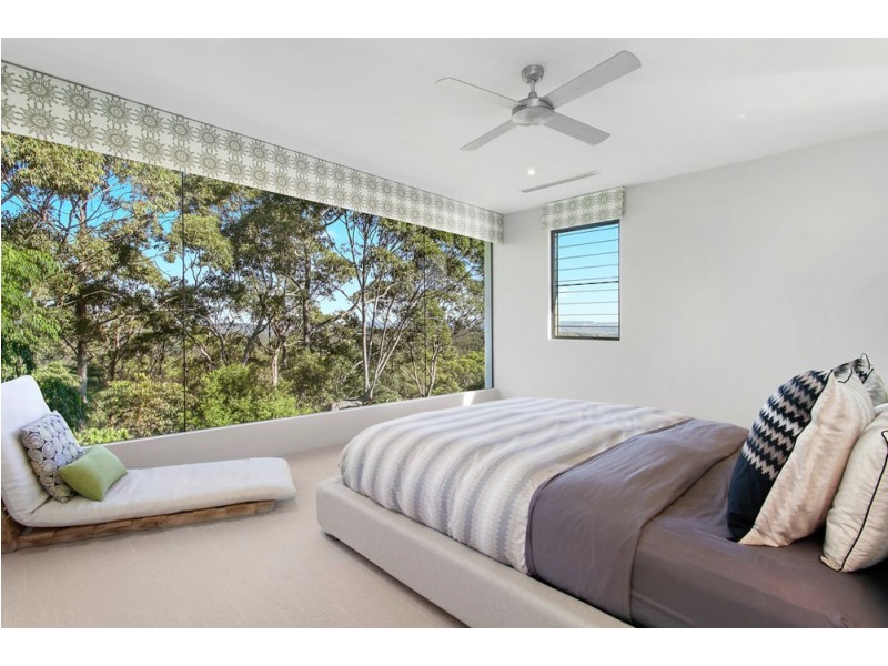 18 Mountain Top Court, Mons QLD 4556