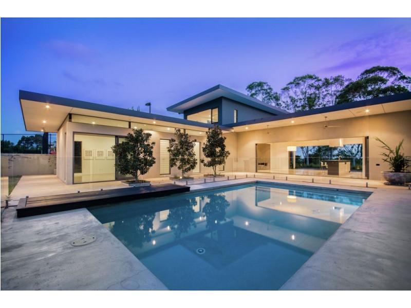 18 Mountain Top Court, Mons QLD 4556