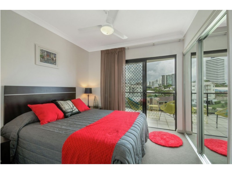 25/10-14 Saltair Street, Kings Beach QLD 4551