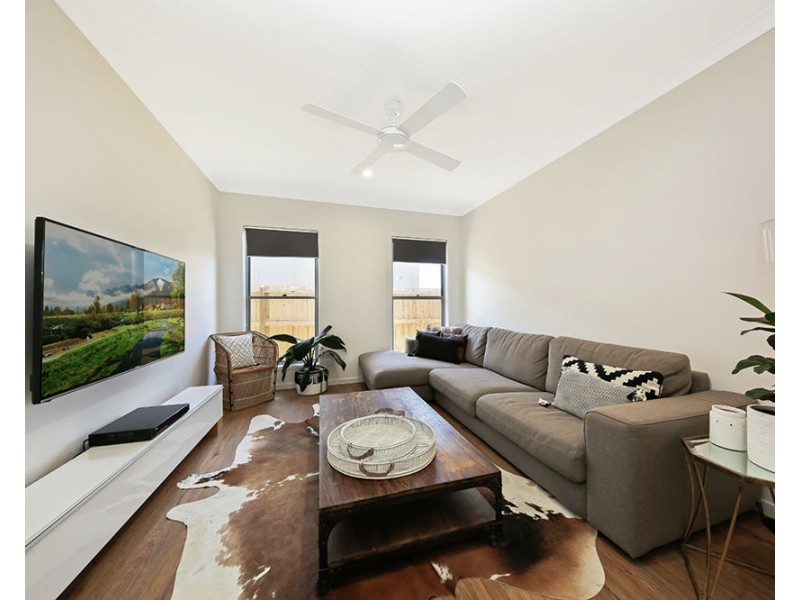 3 Violet Street, Caloundra West QLD 4551