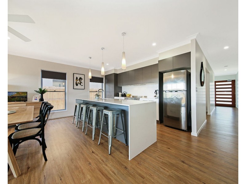 3 Violet Street, Caloundra West QLD 4551