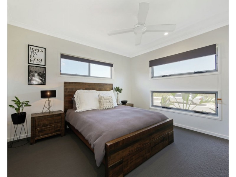 3 Violet Street, Caloundra West QLD 4551