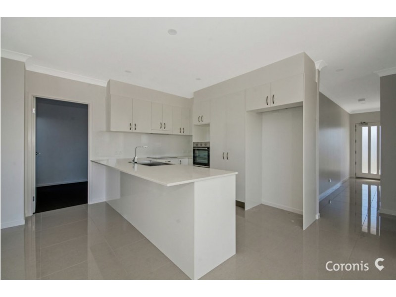 31 Locke Crescent, Caloundra West QLD 4551