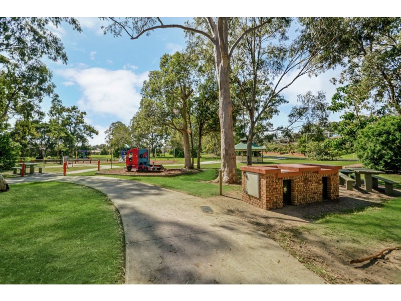 11 Miranda Street, Aroona QLD 4551