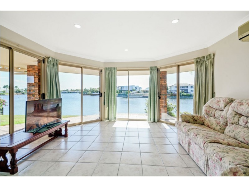 13 Stirling Castle Court, Pelican Waters QLD 4551