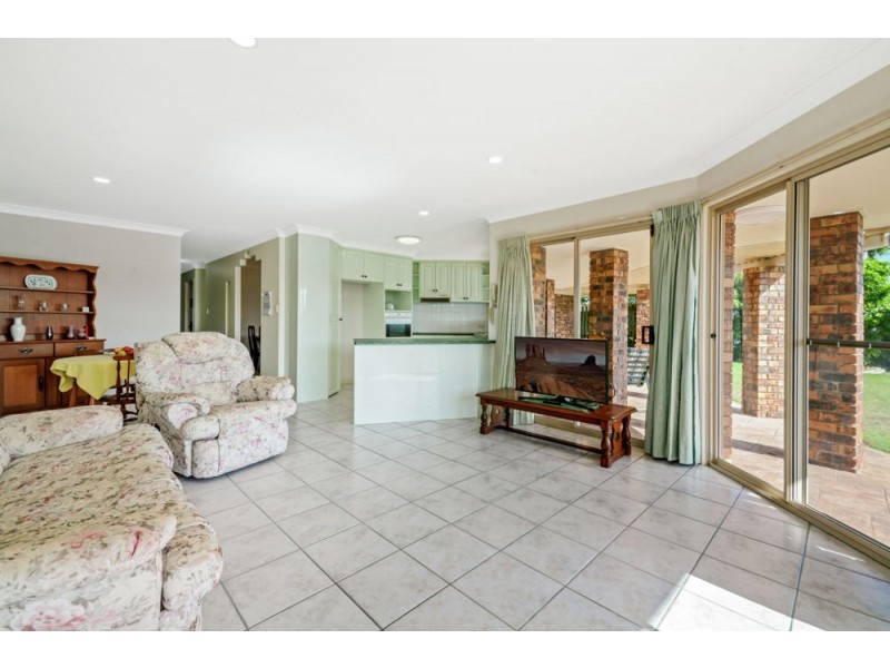 13 Stirling Castle Court, Pelican Waters QLD 4551