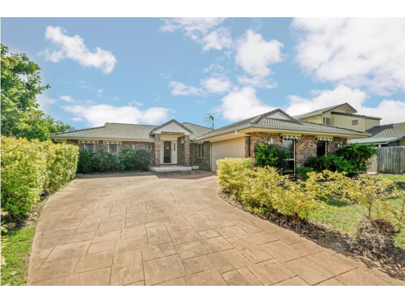 13 Stirling Castle Court, Pelican Waters QLD 4551