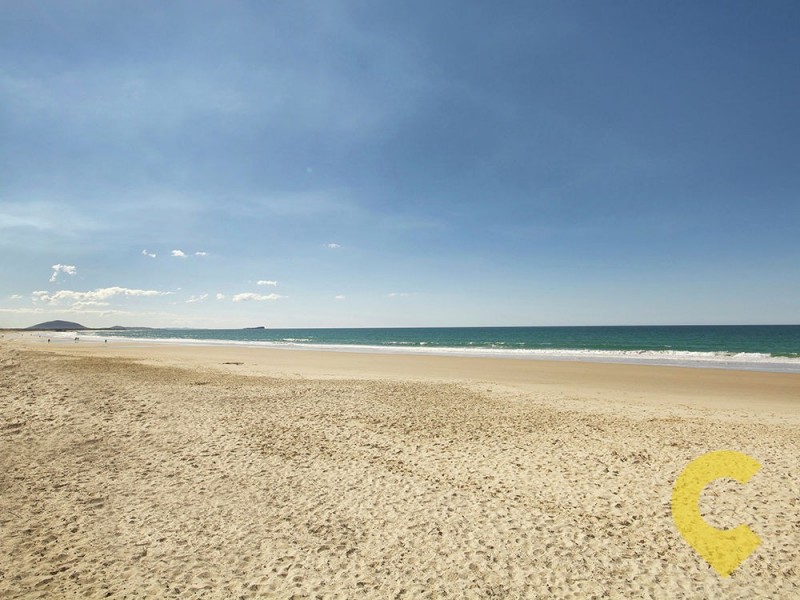 5 The Grove, Alexandra Headland QLD 4572